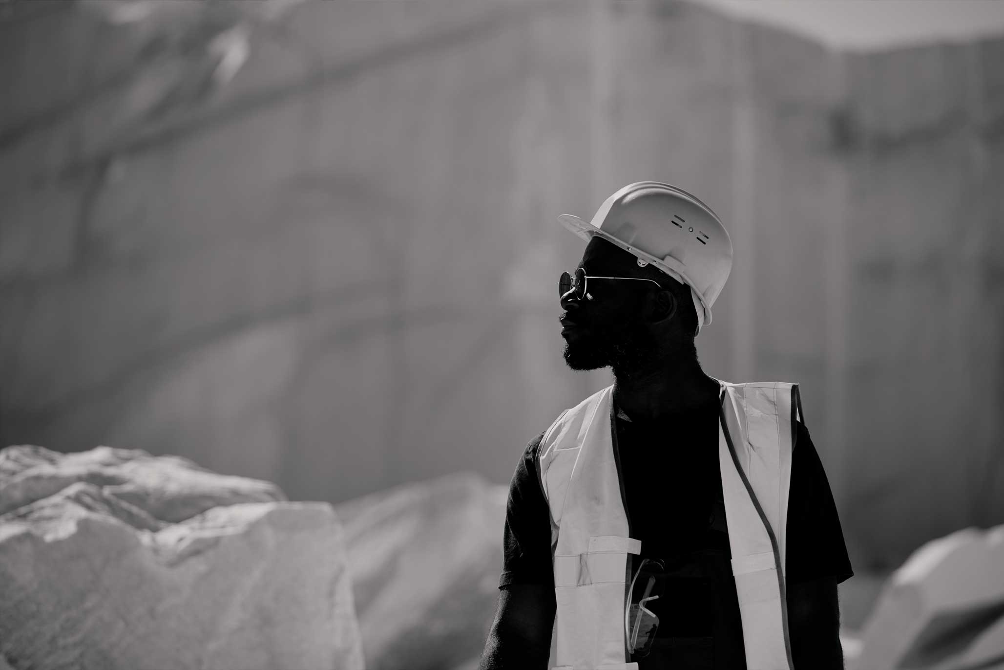 heavy-machinery-works-at-a-quarry-2025-02-02-14-58- ... heavy-machinery-works-at-a-quarry-2025-02-02-14-58-19-utc