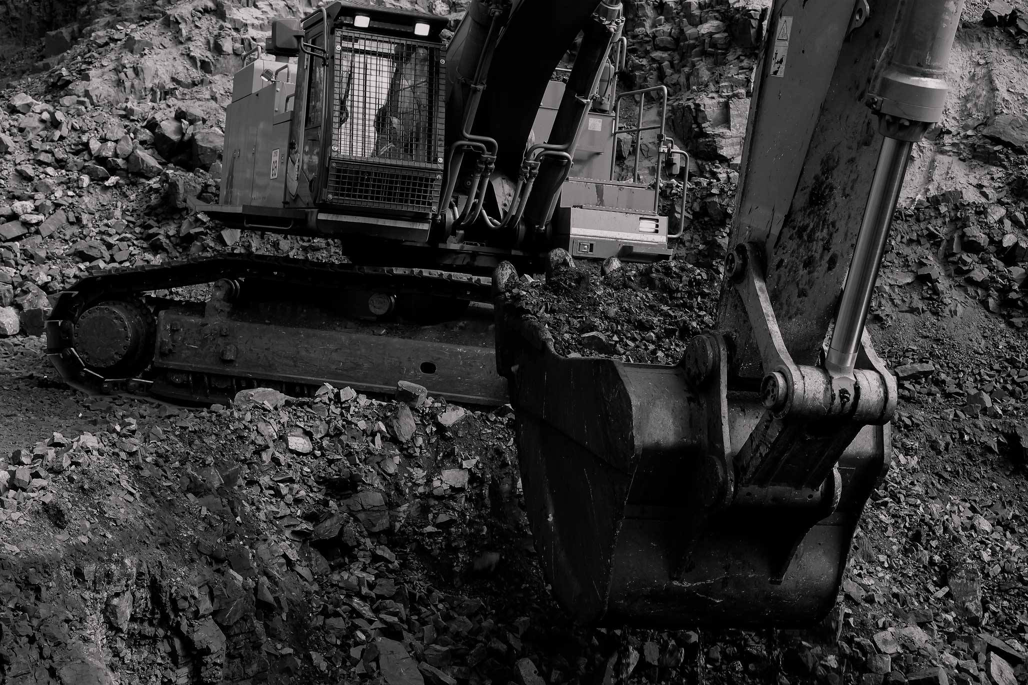 heavy-machinery-works-at-a-quarry-2025-02-02-14-58- ... heavy-machinery-works-at-a-quarry-2025-02-02-14-58-19-utc