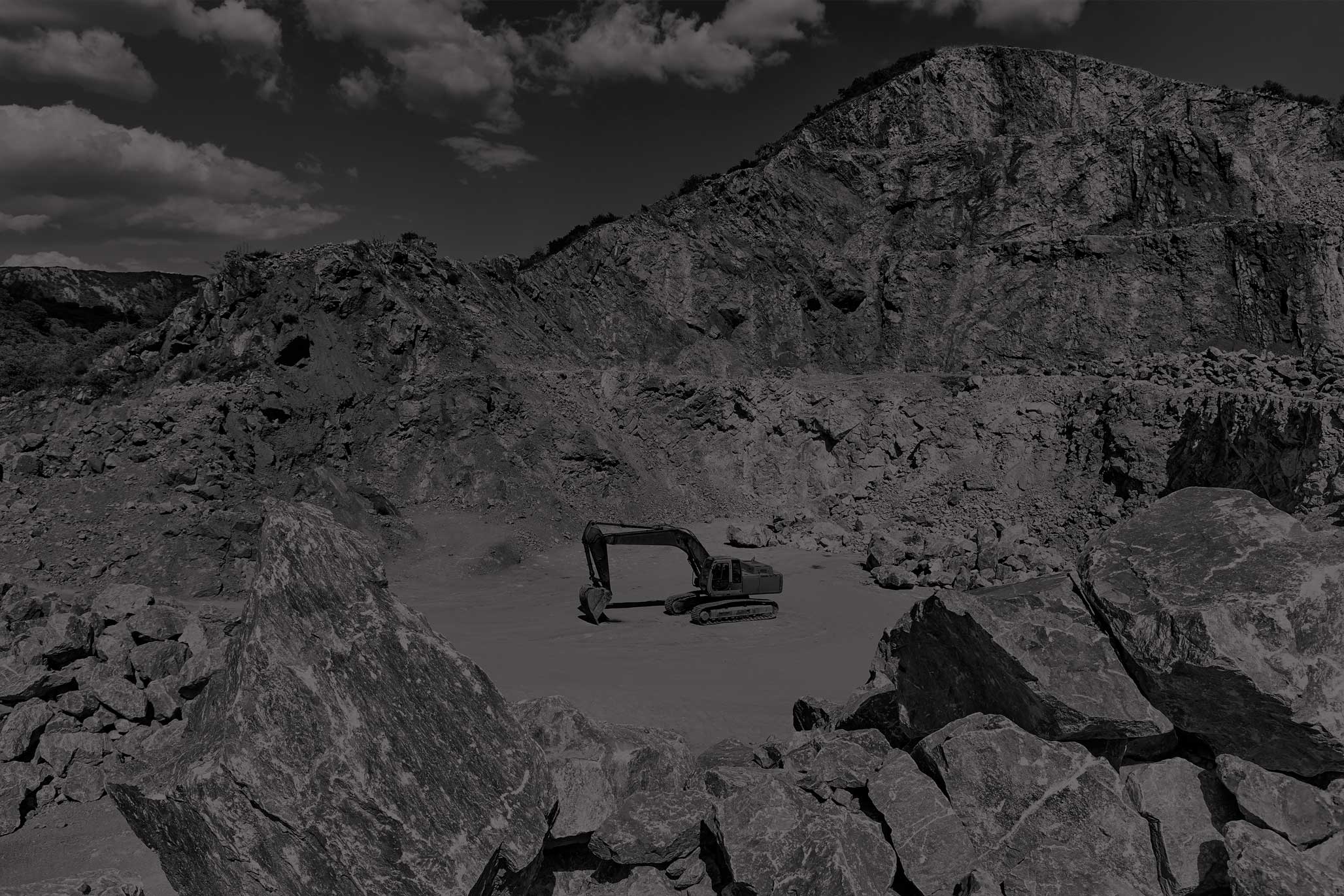 heavy-machinery-works-at-a-quarry-2025-02-02-14-58- ... heavy-machinery-works-at-a-quarry-2025-02-02-14-58-19-utc